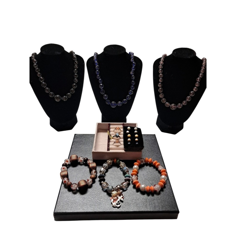 Costume Jewelry Mix Lot. Rings,  Earrings, Bracelets And‎ Necklaces